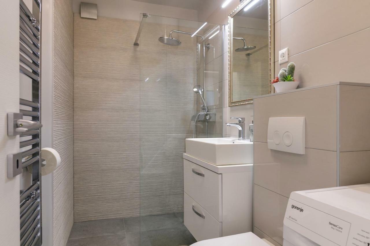 Luxury Apartments Argola Podstrana Bagian luar foto